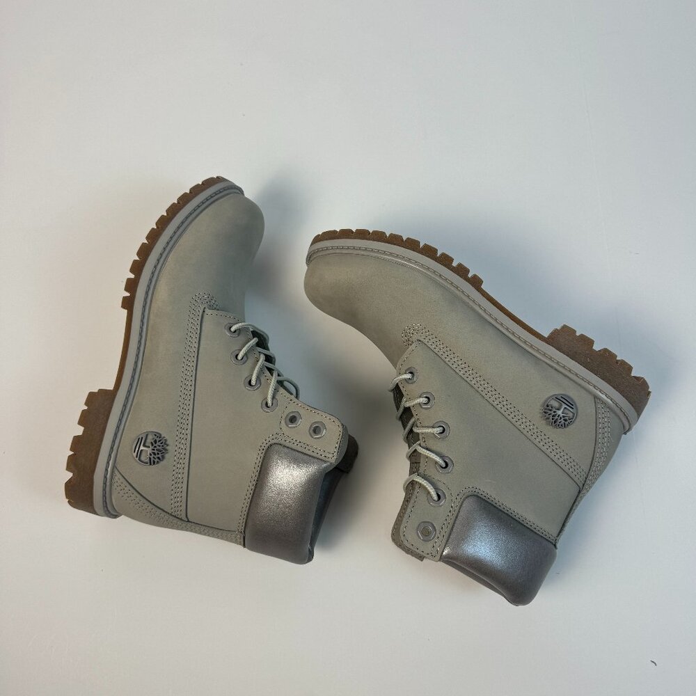 NEW Womens TIMBERLAND 6" boots Premium light Grey Nubuck Boots Sz 7